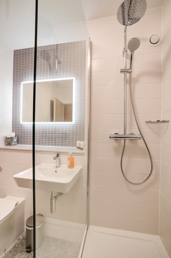 Warwick Conferences - Radcliffe Otel Tile Hill Dış mekan fotoğraf