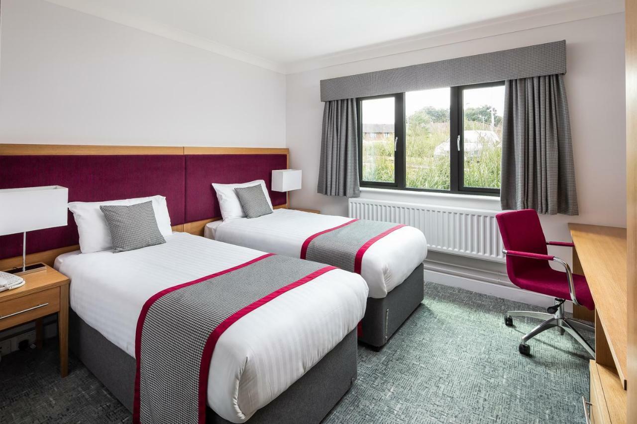 Warwick Conferences - Radcliffe Otel Tile Hill Dış mekan fotoğraf